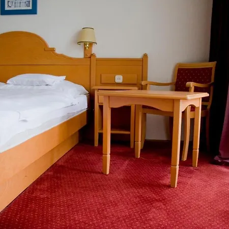Club Aliga Retro Szálloda Balatonvilágos