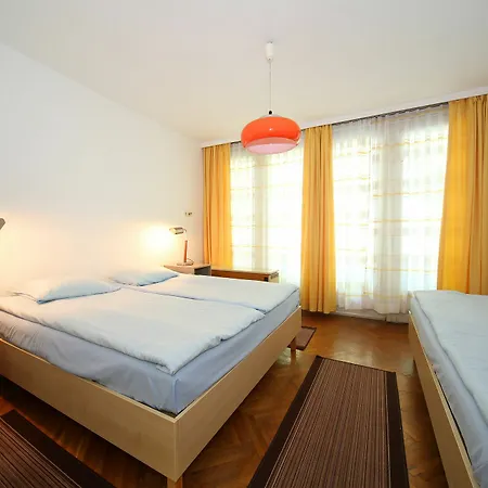 Club Aliga Retro Szálloda Balatonvilágos